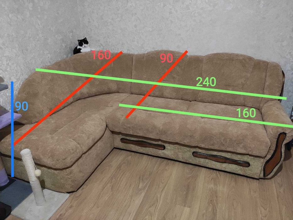 Диван кутовий +2 крісла у хорошому стані