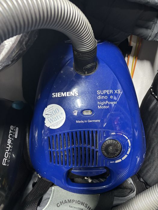 Пилосос Siens.