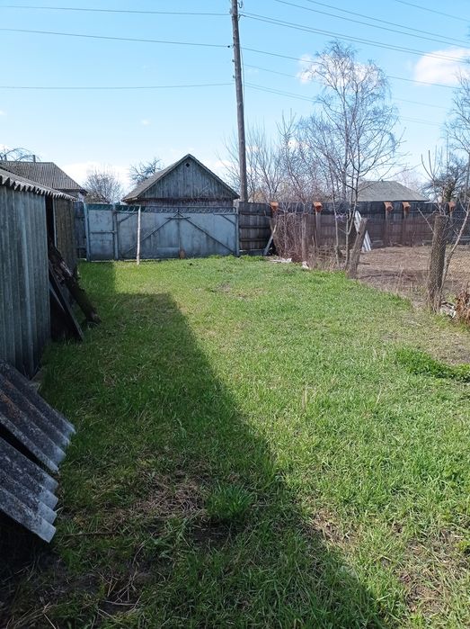 Газифікований будинок біля залізничної станції. Село Жуківка.