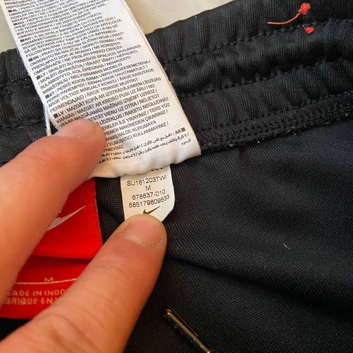 Чорні чоловічі спортивні штани M