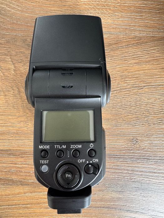 Lustrzanka Sony Alpha 65