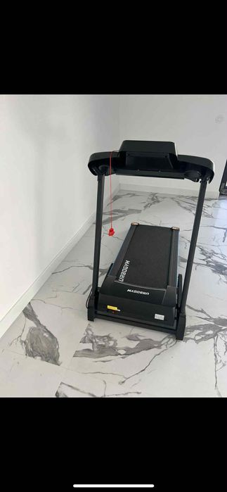 Bieżnia Urbogym  v520