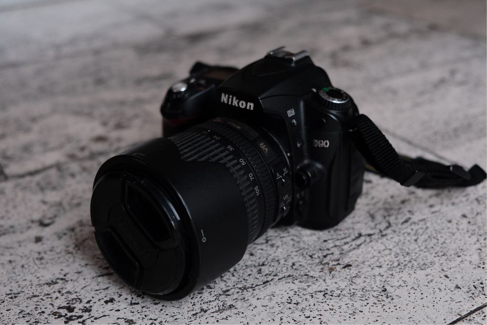 Комплект Nikon D90 + 18-105mm VR + 50mm f/1.8D | Чудовий старт!