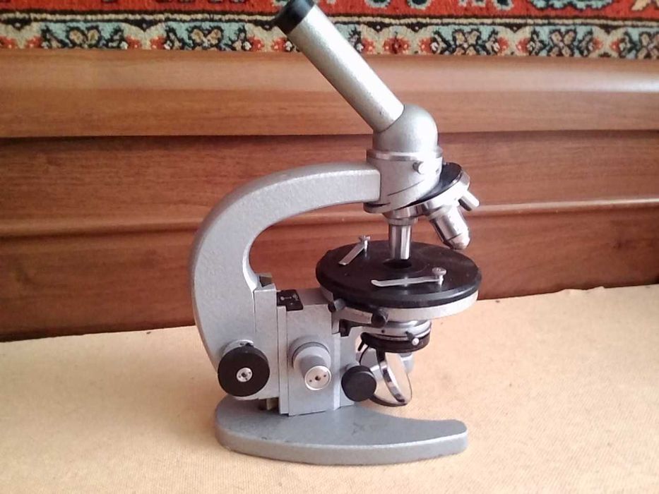 Запасные  части к микроскопам и отдельно микроскоп