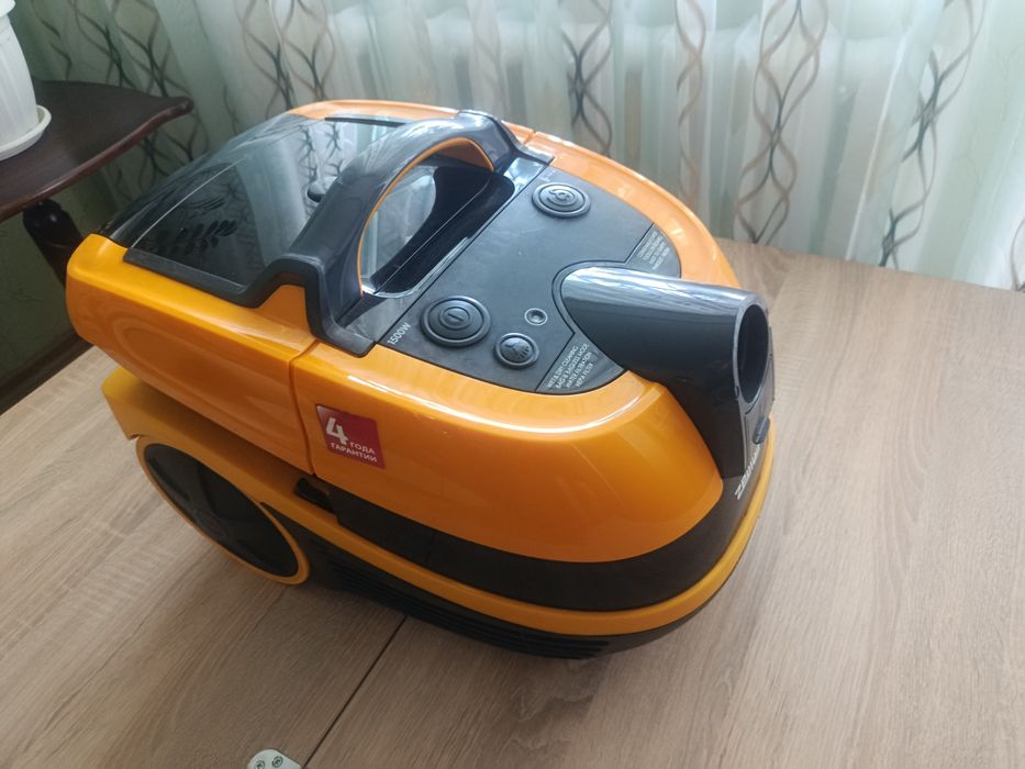 Миючий пилосос Zelmer Aquawelt Plus ZVC762ZPUA