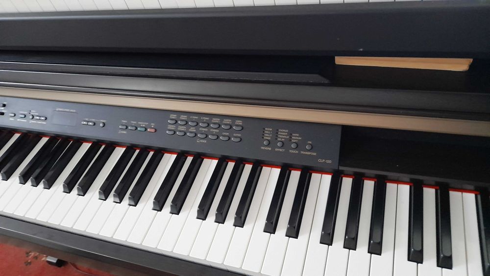 Piano Yamaha CLP 930