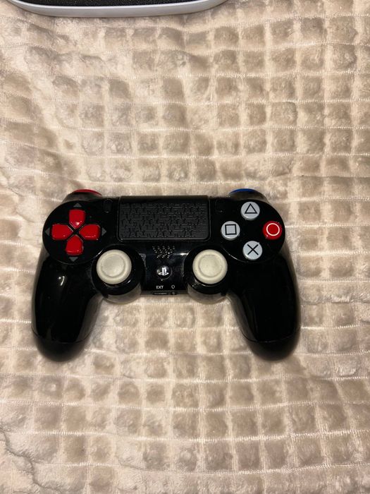 Dualsense Edge ps5/ Dualsense ps4 ( StarWars) (limited edition)