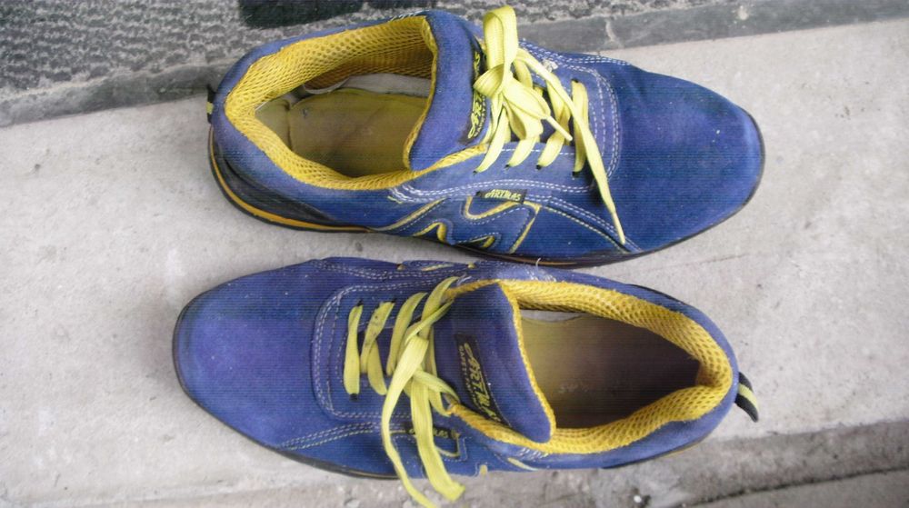 кроссовки мужские 43.5