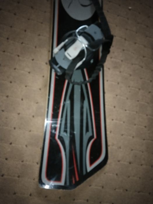 Deska snowboardowa NIDECKER szybkościowa agresywna 153 cm