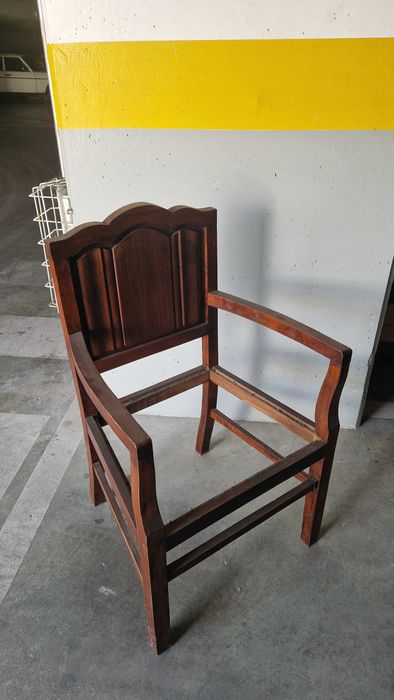 Cadeira de braços madeira maciça vintage