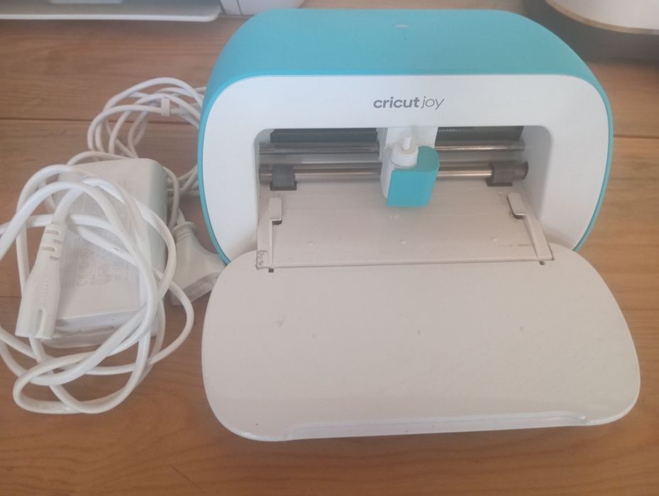 --→Cricut Joy ←--