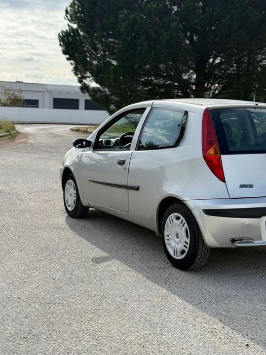 2003 Fiat Punto 1.2 8v tem 167 mil km Em bom Estado