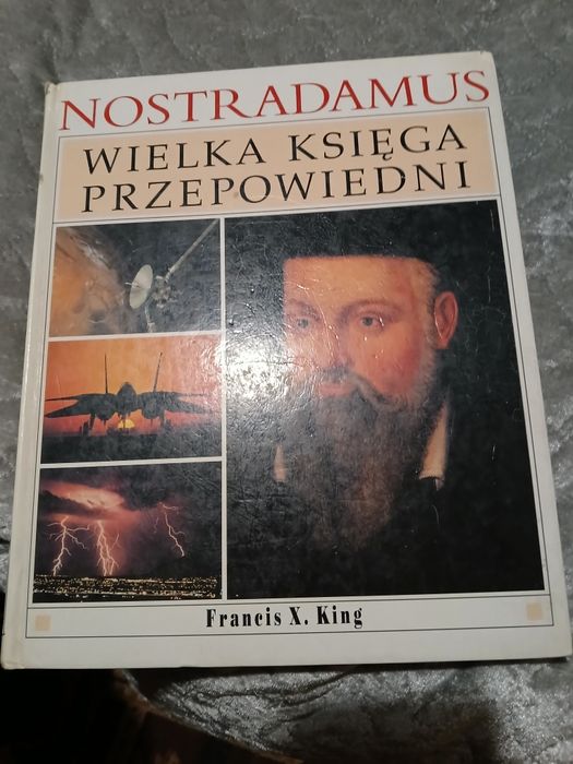 Wielka Księga przepowiedni Nostradamus