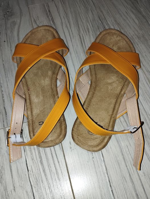 Sandały 40r. Nowe