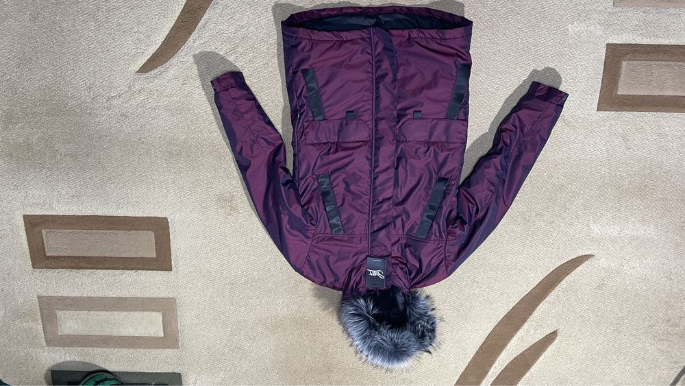 Зимова парка Staff, нова