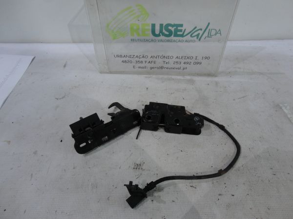 Fecho do Capot VOLKSWAGEN Golf V (1K1)