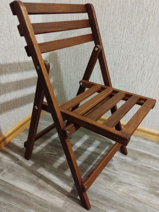 Крісло розкладне дерев'яне