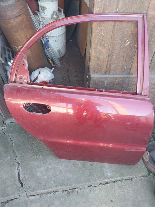 Двері Ваз 2108,  Нива 2121, ваз2110, ланос, сенс.