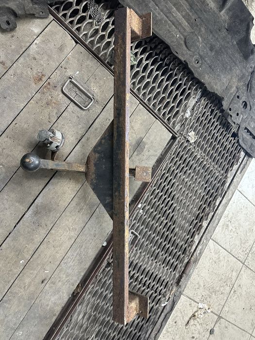 Фаркоп б/у стояв на Honda C-RV