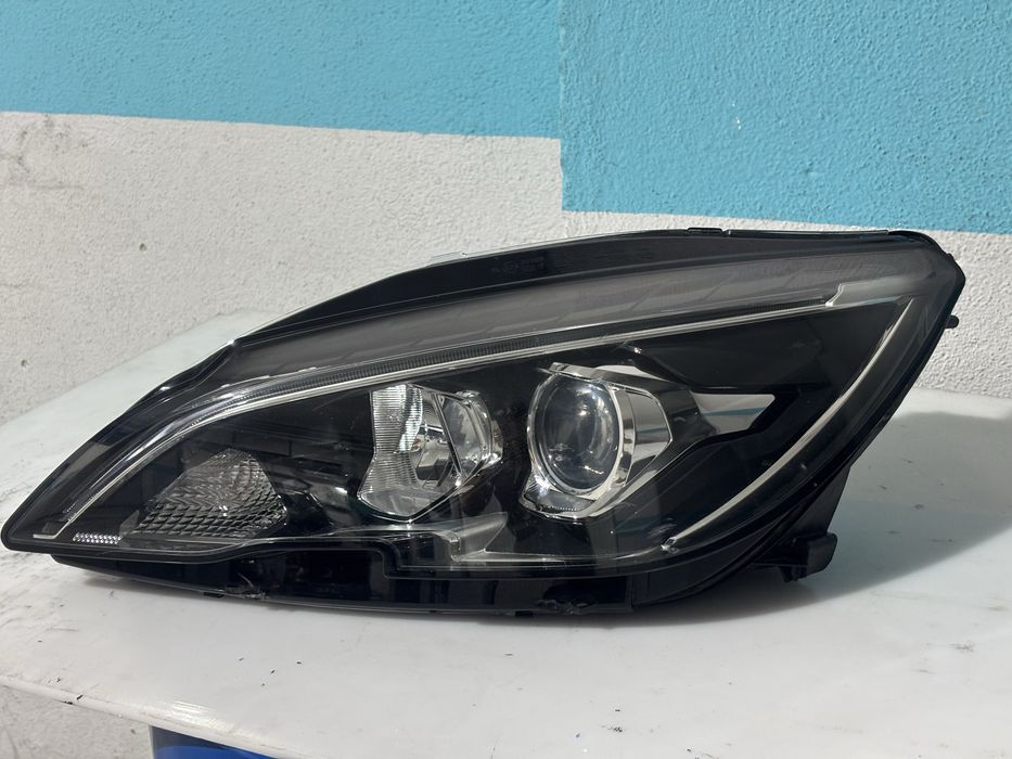 Farol Peugeot 308 dianteiro esquerdo