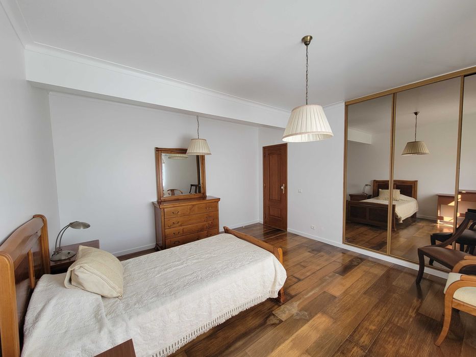 Quarto para arrendar charneca de Caparica