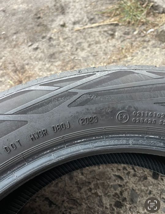 Шини.  215/55/17