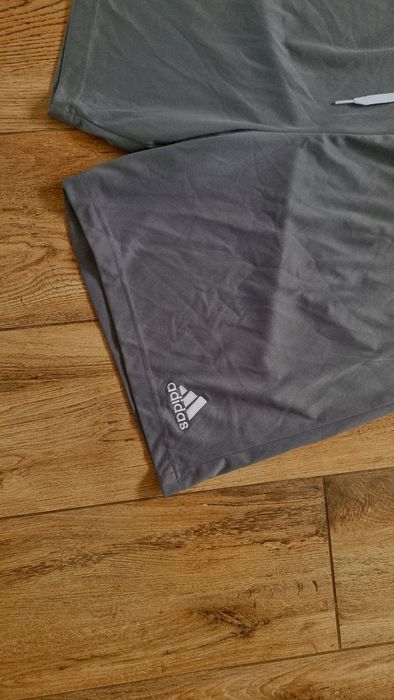 Spodenki szorty Adidas Aeroready