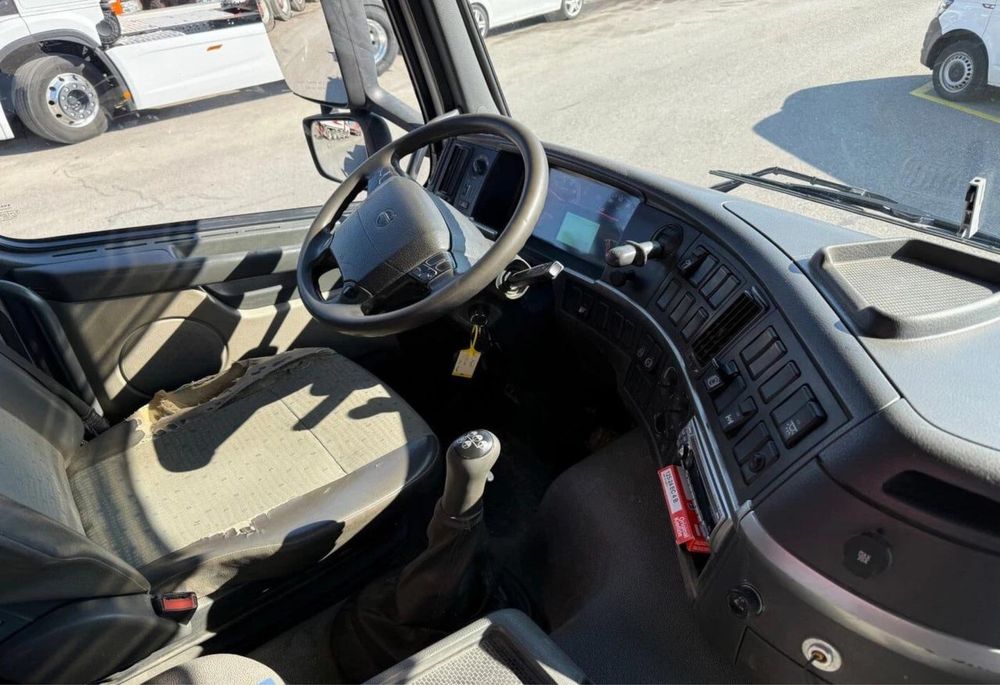 VOLVO FM300 230.000KM Grua Fassi 1223 K3 Radiocomando Tri-Basculante Impecavel Apenas 230.000km ##OPORTUNIDADE##
