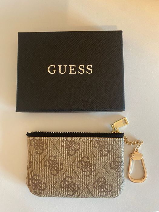 Carteira    GUESS