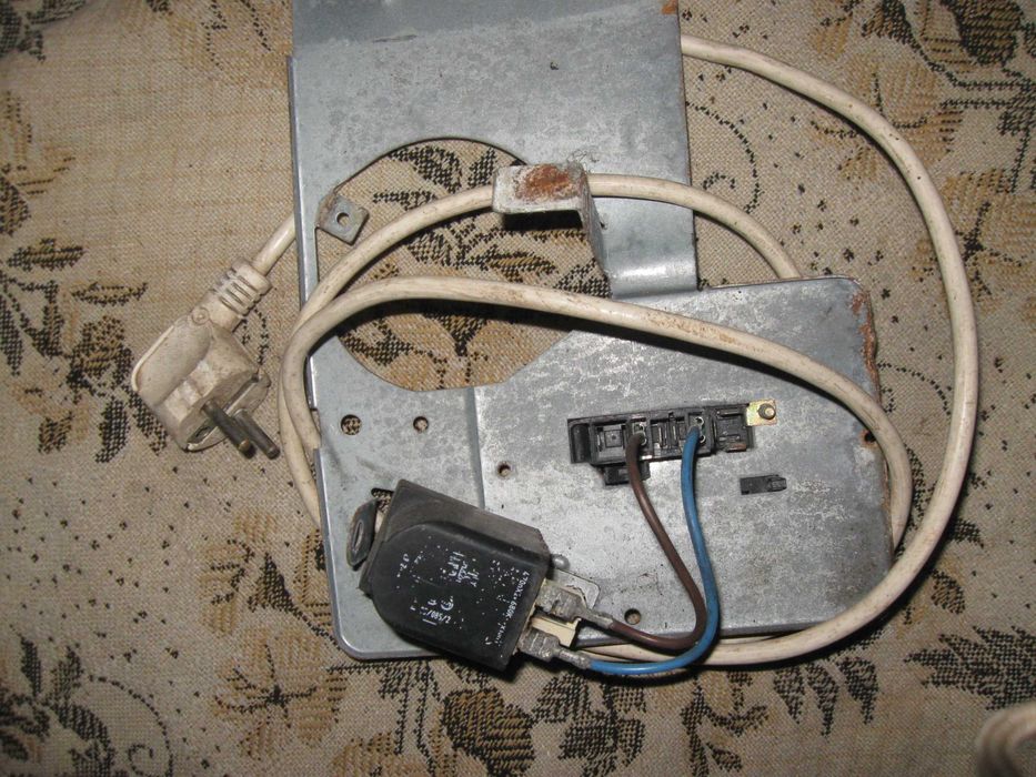 Запчастини стиралки AEG,б/у.рабочие.