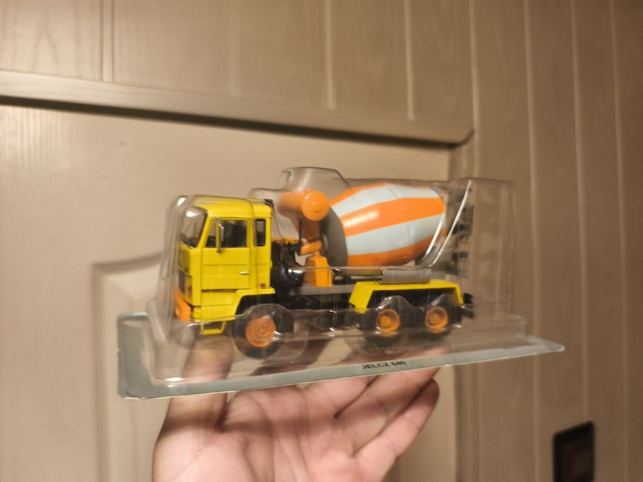 Kultowe ciężarówki z epoki PRL - Jelcz 640, skala 1:43, Deagostini!