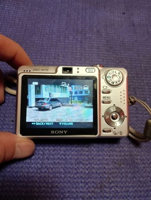 sony dsc w70 - купить фототехнику, видеоаппаратуру - Цена на OLX.ua