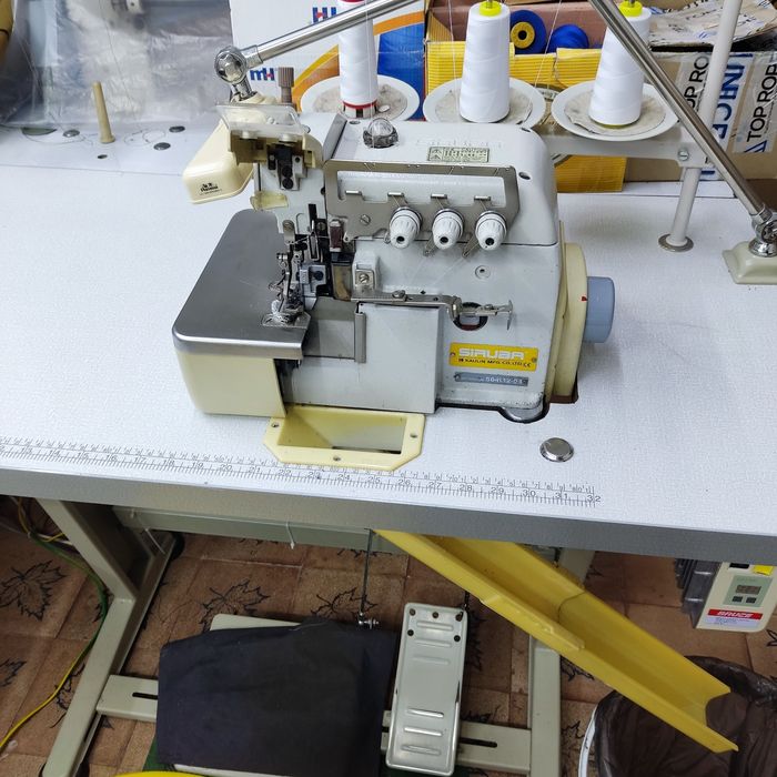 Продам Швейні Машинки, Тканину, Фурнітуру