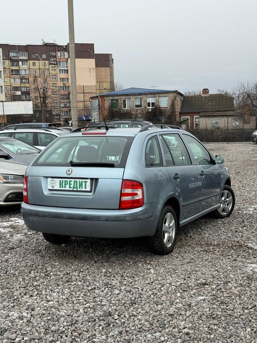 Продам Skoda Fabia 2005 рік можлива розстрочка,кредит,обмін!