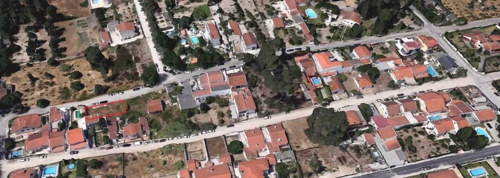 (O PRÓPRIO) Terreno urbano 325m2 para construção de moradia isolada em Azeitão URBANIZADO E TUDO PAGO (FORA DE AUGI)