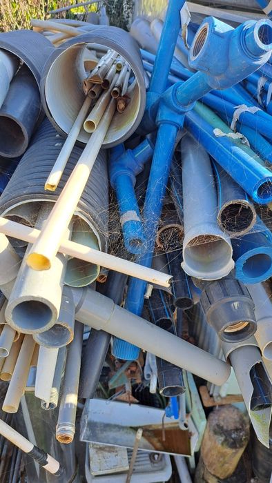 Tubos sobra de obra em bom estado