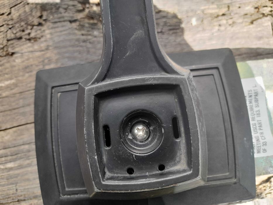 Manetka boczna do silnika stacjonarnego