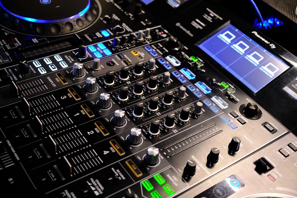 Kontroler Pioneer DJ DDJ-RZX + Case (Rekordbox, Flightcase)
