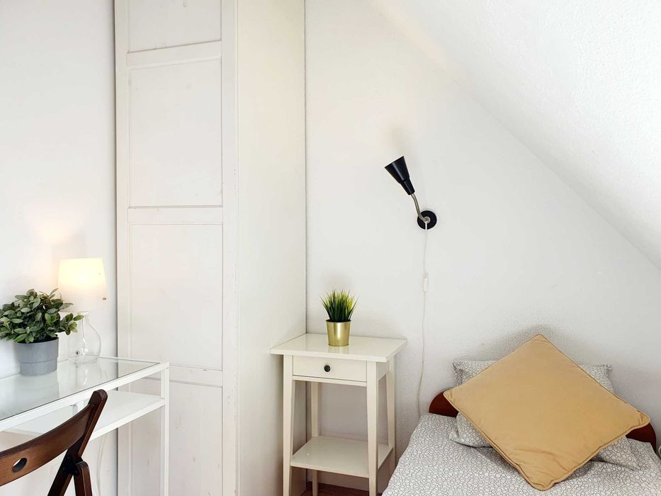 Pokoje na doby w Sopocie przy ul. 3 Maja 44.