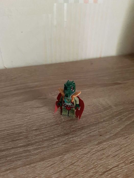 Минифигурки LEGO Legends of Chima