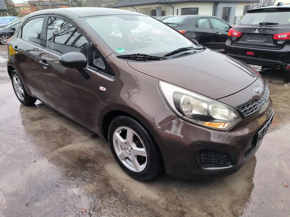 Kia Rio 1,2 benzyna mały przebieg