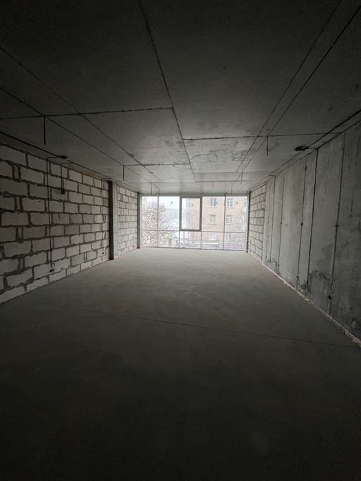 Комерційне приміщення в сучасному бізнес центрі