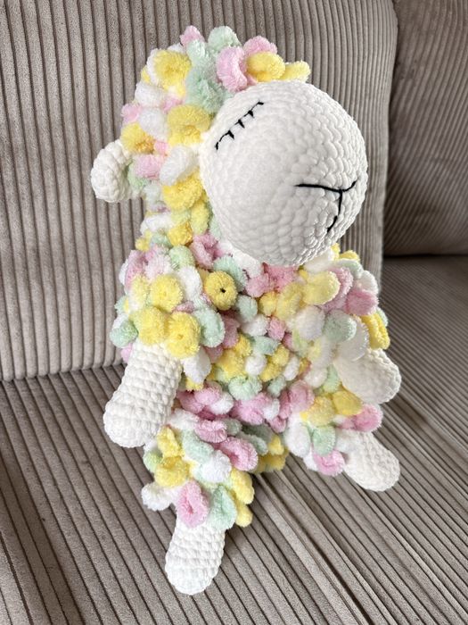 Ręcznie robiona owieczka – maskotka handmade