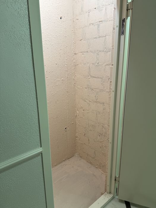 Сдам в аренду кладовку на этаже в ЖК Владимирский