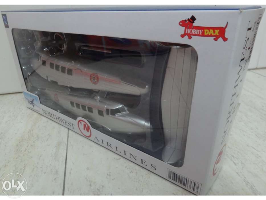 Avião miniatura Lockheed 10 Electra ( American Airlines )