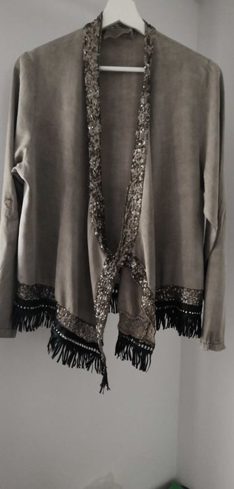 Narzutka khaki z cekinami i frędzlami. Rozmiar oversize