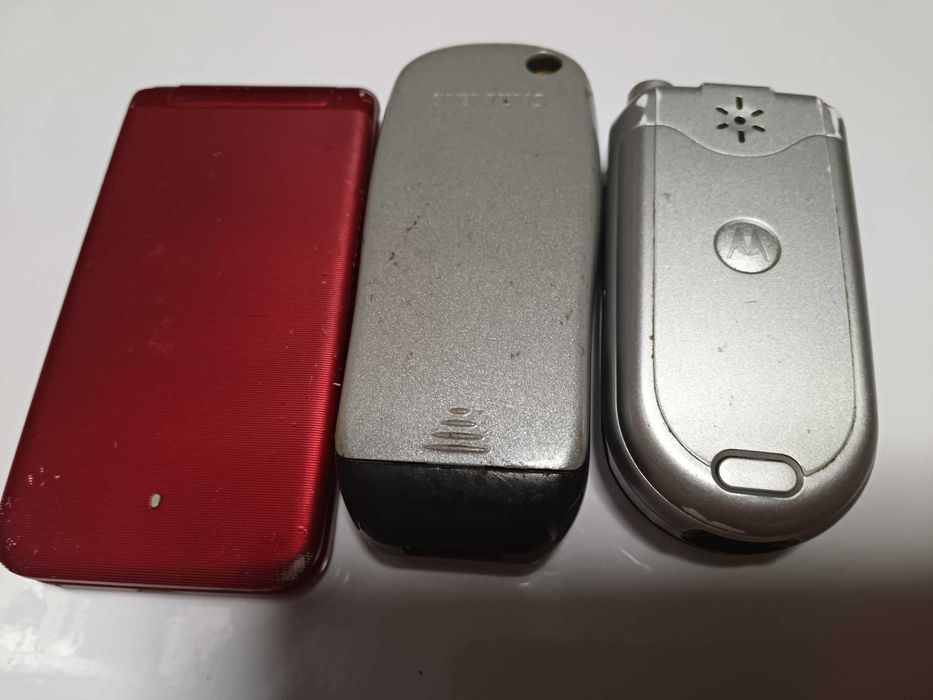 Лот телефонов кнопочних