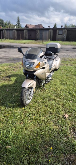 Honda Deauville 650NTV niski przebieg.22 tyś