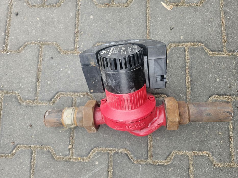 Pompa wody Grundfos Magna 32/100 180