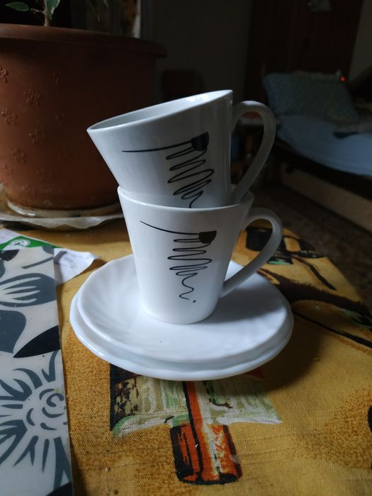 Две кофейные пары